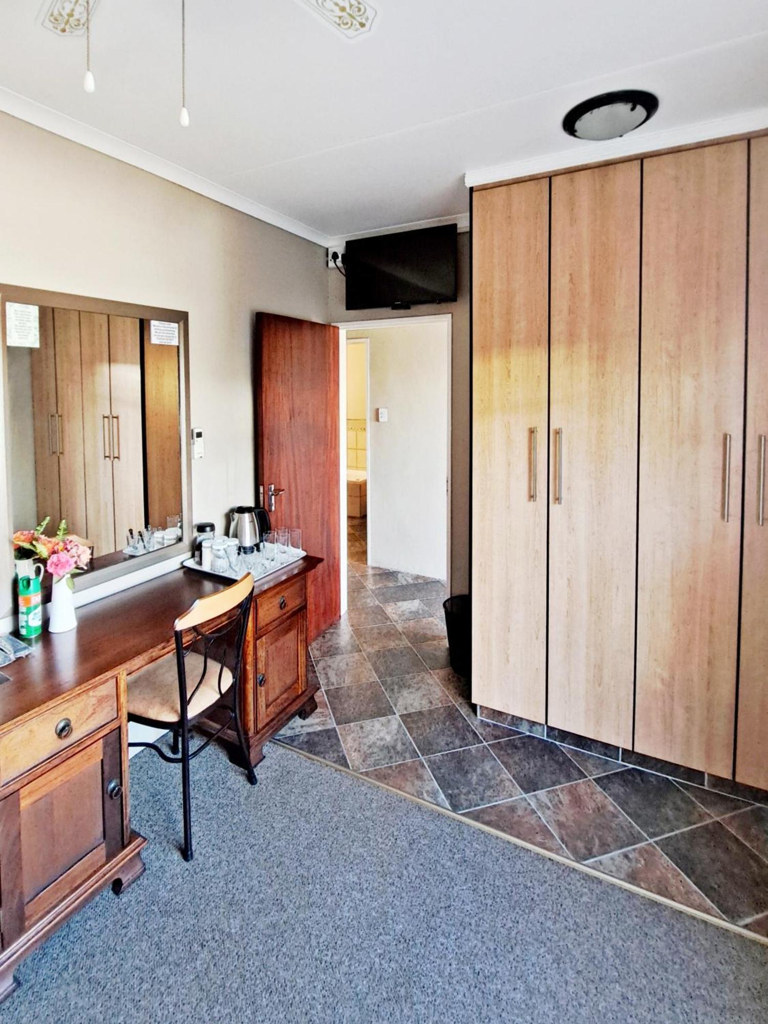 Sunset Chalets Colesberg Exterior photo