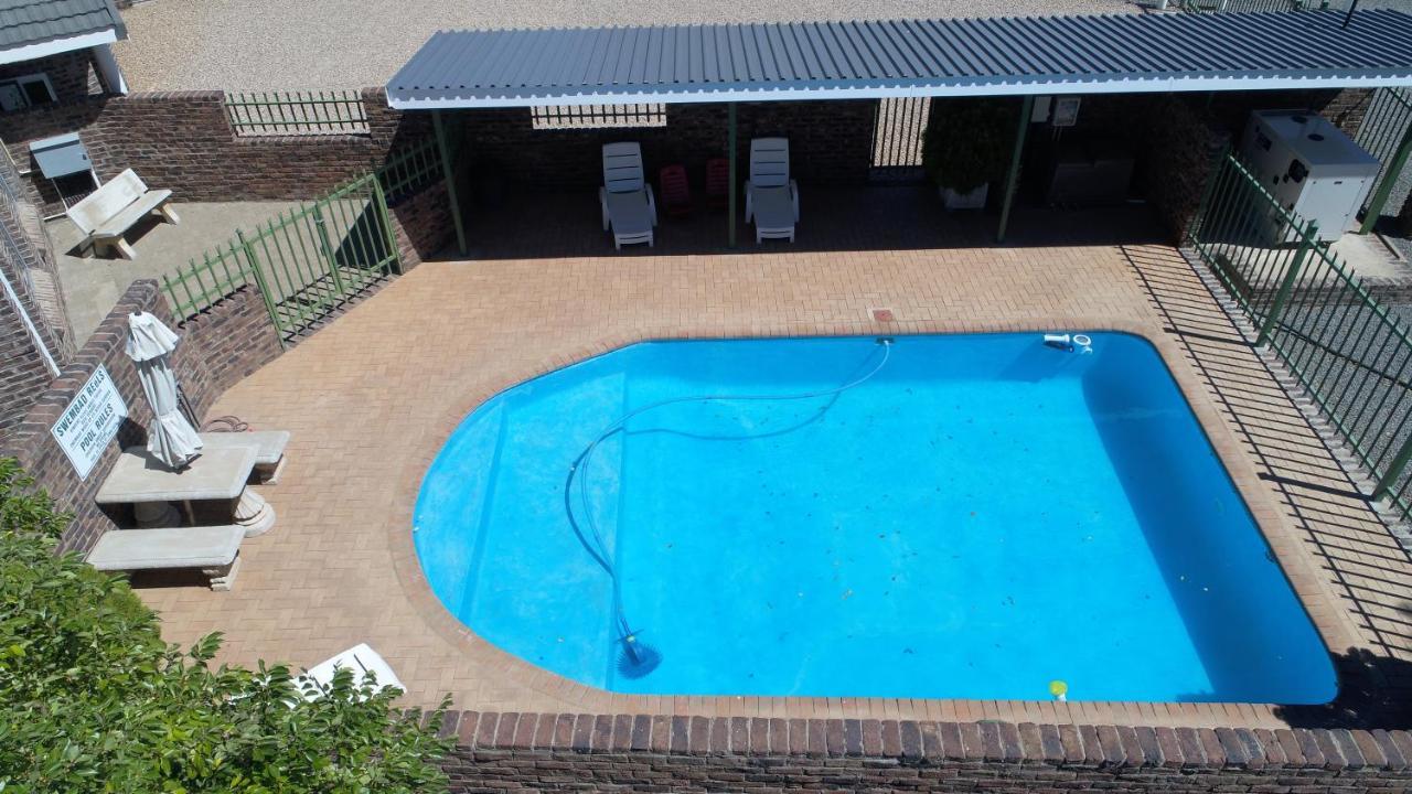 Sunset Chalets Colesberg Exterior photo